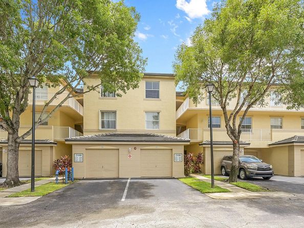 2100 Greenview Shores Boulevard 514, Wellington FL 33414