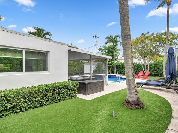 301 Edgewood Drive, West Palm Beach FL 33405