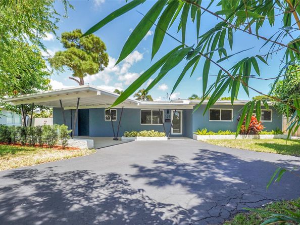 121 SE 8th St, Pompano Beach FL 33060