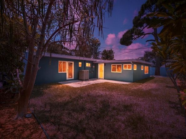 121 SE 8th St, Pompano Beach FL 33060