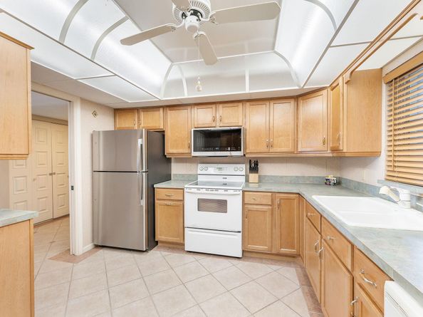 801 Lake Shore Drive 505, Lake Park FL 33403