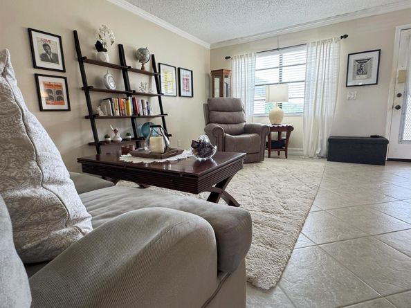 79 Capri B 79, Delray Beach FL 33484