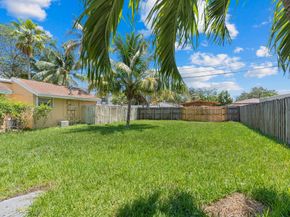 1650 Jackson St, Hollywood FL 33020