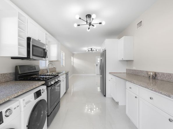 1650 Jackson St, Hollywood FL 33020