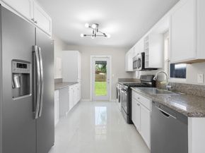 1650 Jackson St, Hollywood FL 33020