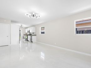 1650 Jackson St, Hollywood FL 33020