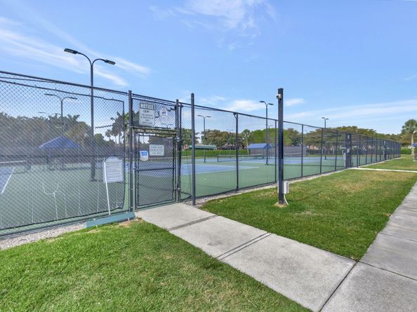 21359 Falls Ridge Way, Boca Raton FL 33428