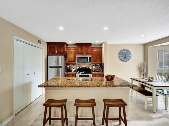 777 Riverside Dr 1517, Coral Springs FL 33071