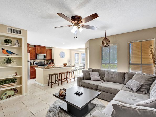 777 Riverside Dr 1517, Coral Springs FL 33071