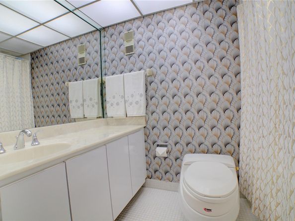 4629 Poinciana St 204, Lauderdale By The Sea FL 33308