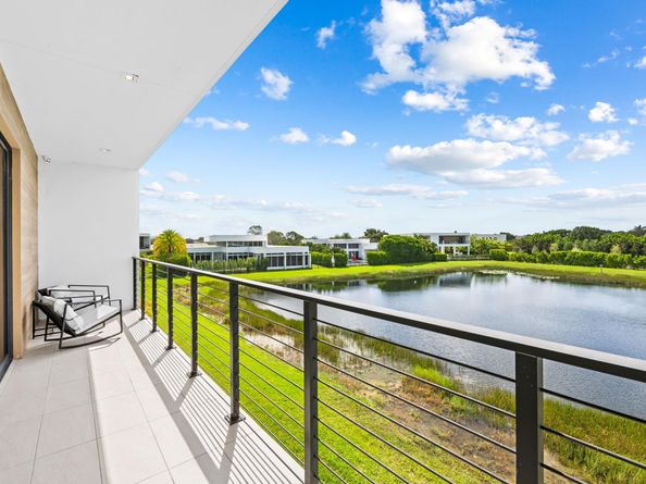 16768 Natures Way, Weston FL 33326