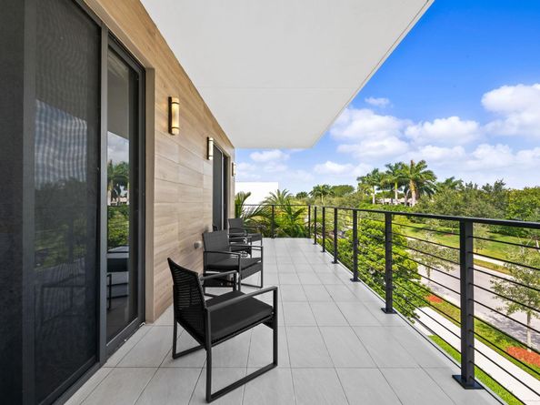 16768 Natures Way, Weston FL 33326