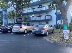 3130 Holiday Springs Blvd 308, Margate FL 33063