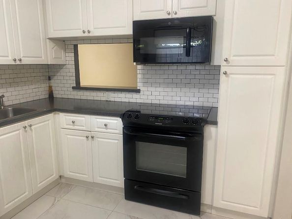 3130 Holiday Springs Blvd 308, Margate FL 33063