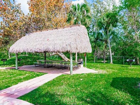 3130 Holiday Springs Blvd 308, Margate FL 33063