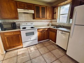 11201 SW 13th Street 103, Pembroke Pines FL 33025