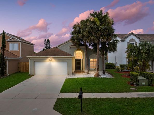 22449 Middletown Drive, Boca Raton FL 33428