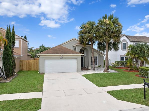 22449 Middletown Drive, Boca Raton FL 33428