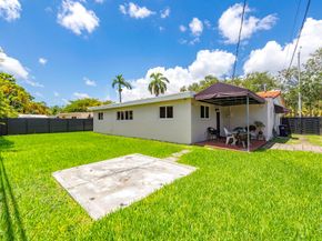 4875 SW 92nd Ave, Miami FL 33165