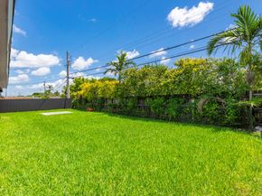 4875 SW 92nd Ave, Miami FL 33165