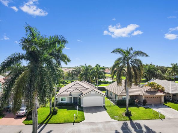 21300 Millbrook Ct, Boca Raton FL 33498