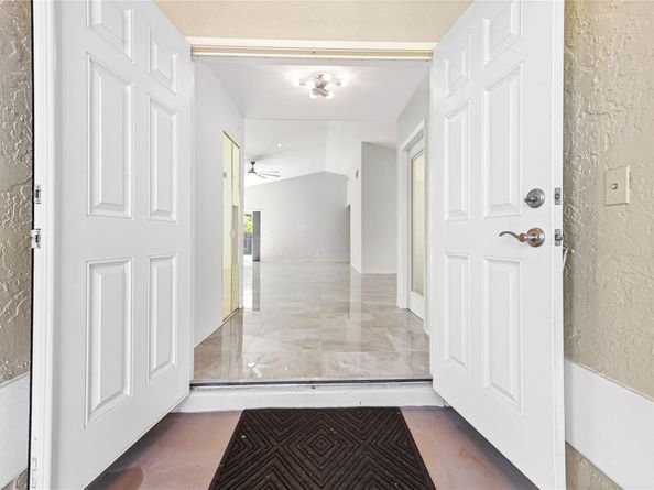 21300 Millbrook Ct, Boca Raton FL 33498