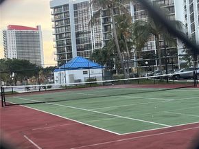 200 Leslie Dr 324, Hallandale Beach FL 33009
