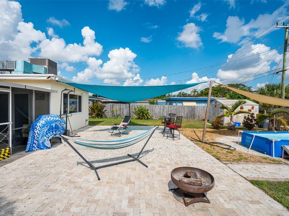 4307 Tyler St, Hollywood FL 33021