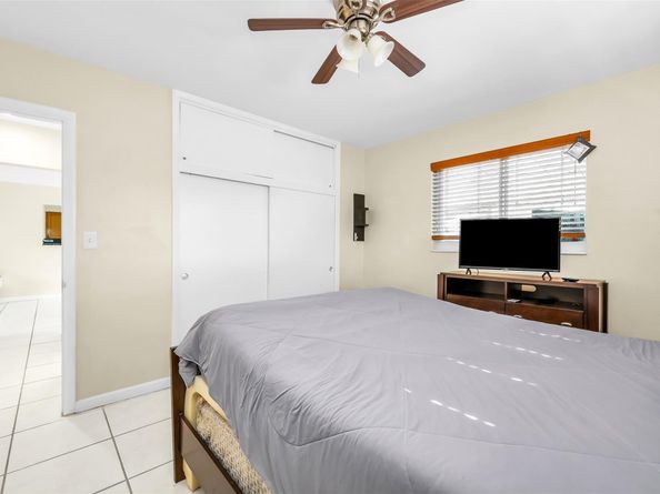 4307 Tyler St, Hollywood FL 33021