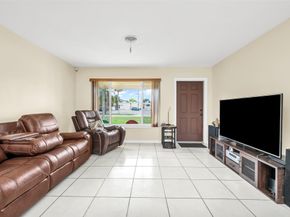 4307 Tyler St, Hollywood FL 33021