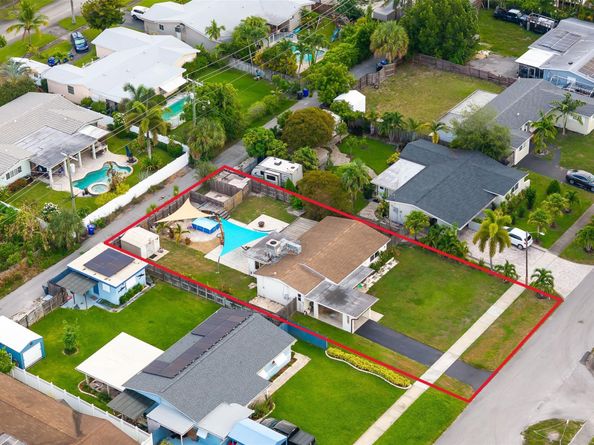 4307 Tyler St, Hollywood FL 33021