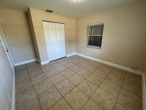 341 NW 55th St, Fort Lauderdale FL 33309