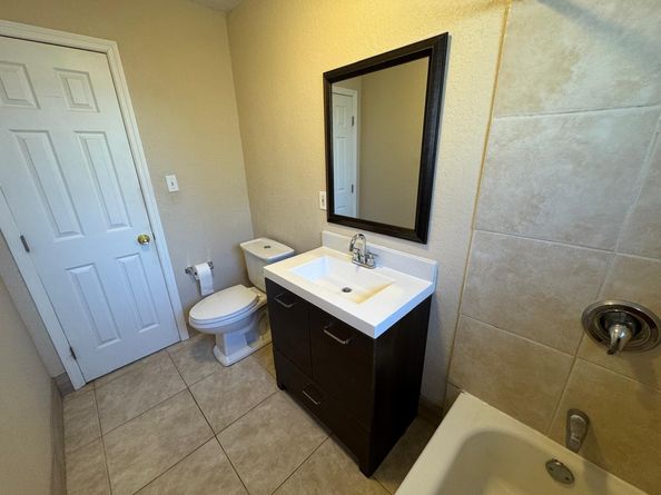 341 NW 55th St, Fort Lauderdale FL 33309