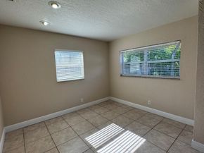 341 NW 55th St, Fort Lauderdale FL 33309
