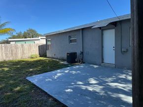341 NW 55th St, Fort Lauderdale FL 33309