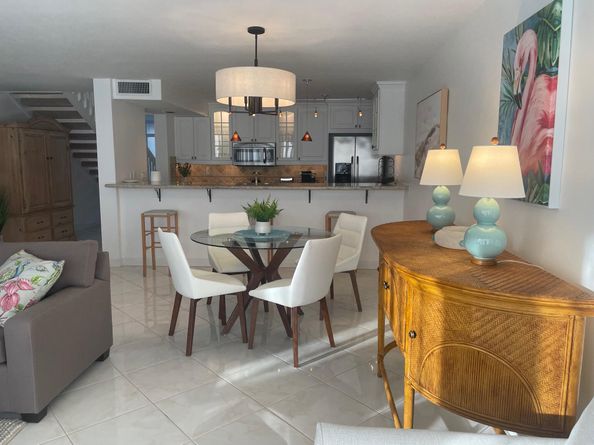 301 Old Meadow Way, Palm Beach Gardens FL 33418