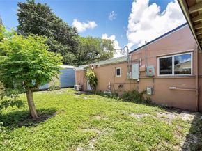 613 N 28th Ave, Hollywood FL 33020