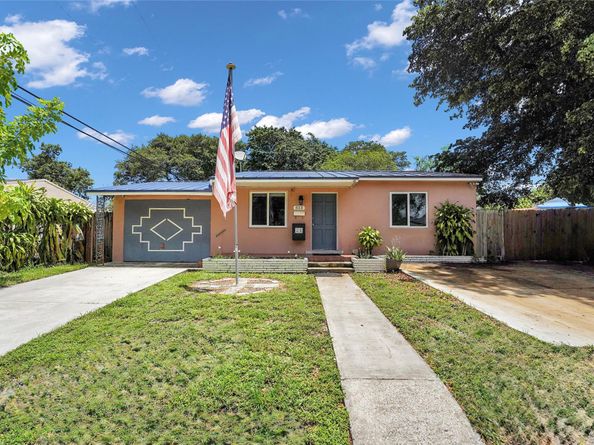 613 N 28th Ave, Hollywood FL 33020