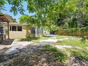 613 N 28th Ave, Hollywood FL 33020
