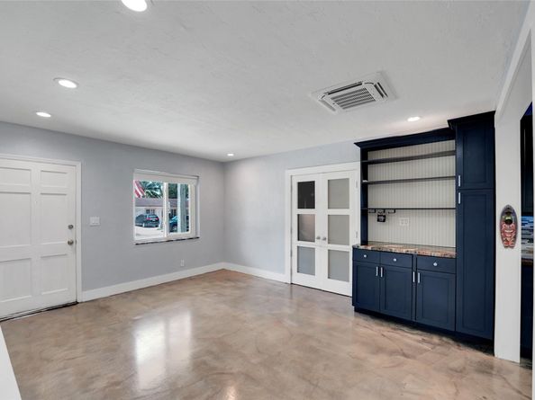 613 N 28th Ave, Hollywood FL 33020