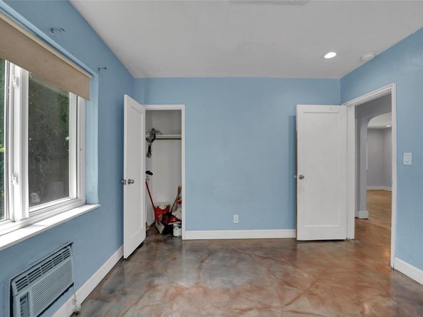 613 N 28th Ave, Hollywood FL 33020