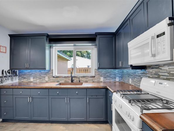 613 N 28th Ave, Hollywood FL 33020