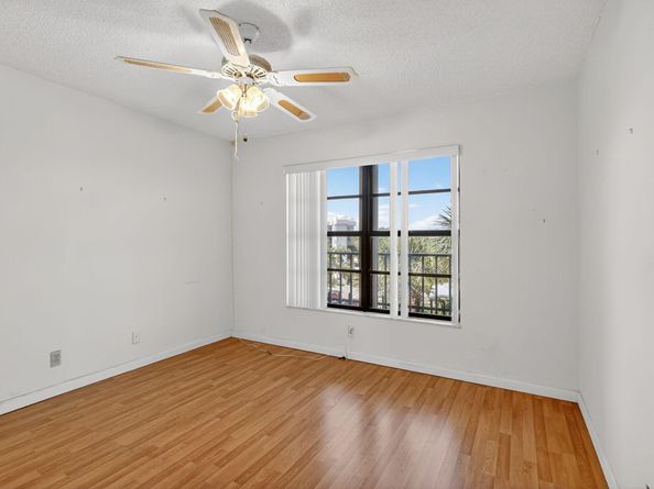 4640 Lucerne Lakes Boulevard 503, Lake Worth FL 33467