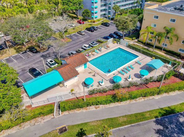 4640 Lucerne Lakes Boulevard 503, Lake Worth FL 33467