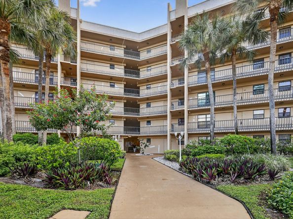 4640 Lucerne Lakes Boulevard 503, Lake Worth FL 33467