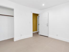 2701 NE 9th Ave, Pompano Beach FL 33064