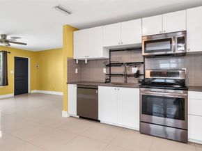 2701 NE 9th Ave, Pompano Beach FL 33064