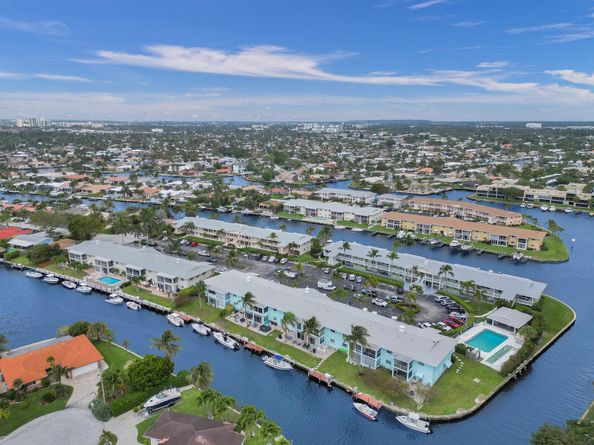 931 SE 9th Ave 2, Pompano Beach FL 33060