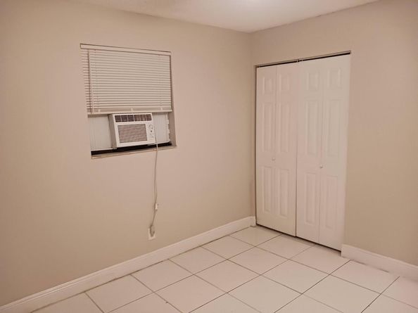 708 NW 6th St, Hallandale Beach FL 33009