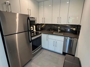 500 NE 14th Avenue, Fort Lauderdale FL 33301